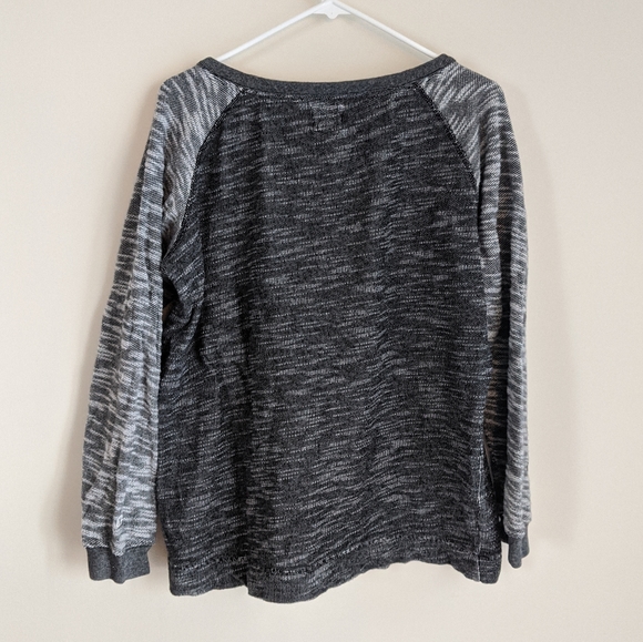 4/$20 grey raglan sleeve top sz XL - Picture 2 of 5